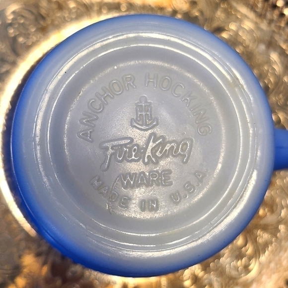 Vintage Anchor Hocking FireKing Milk Glass Periwinkle Blue Coffee Mug Cup - Picture 3 of 6